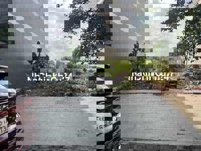 Bán 245m2 (10x 24,5) - thổ cư 100%, view sông SG, giáp SG, Chợ đầu mối