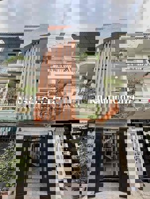 Bán gấp nhà đường Tân Khai, Quận 11. Giá 3Tỷ760/ 4,5m x 13m; Sổ Sẵn.