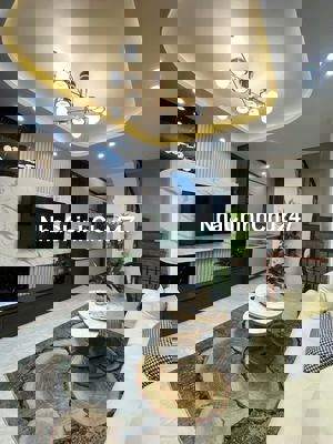 SIÊU PHẨM 30M2 , 4 TẦNG - GẦN LẠC TRUNG - HBT - FULL NỘI THẤT - 5 TỶ