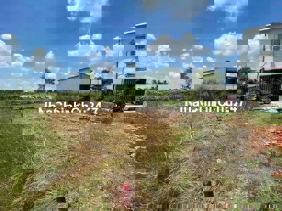 2,06 TỶ CHÍNH CHỦ BÁN LÔ ĐẤT 112M2 NGAY QUỐC LỘ 50 - LONG AN, SHR