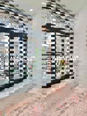 P17-PHÚ NHUẬN- 1TRỆT- 2LẦU -2PN- 3WC- 4Tỷ