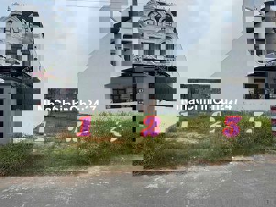 BÁN LÔ ĐẤT 150M2 HẺM XE HƠI 5M ĐƯONG ĐT14 GẦN UBND HƯNG LONG TIỆN XÂY