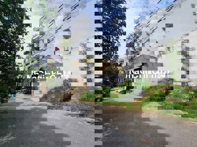 ĐẤT VÀNG 3TY250 ĐỐI DIỆN VINHOME, KHU CAO CẤP, ĐƯỜNG XE TẢI