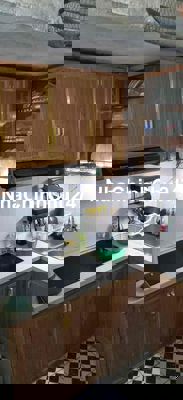 Cần bán gấp nhà mặt phố Hào Nam Đống Đa giá tốt