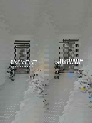 NHÀ SẠCH SẼ GẦN NGÃ TƯ, TRỆT, 2 LẦU, 4PN, 3WC, SÂN RỘNG RÃI,