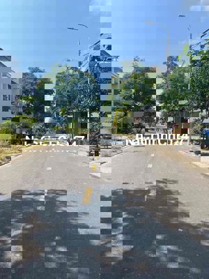 chính chủ bán lô 5m5 lý văn phức h nam sạch đẹp . tân trà