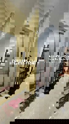 Nhà đẹp, 2 thoáng ô tô vào nha tại Kim Giang- Thanh Xuân