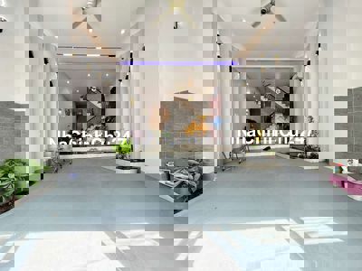 Biệt thự mini 5,5m x 18m. 3 tầng hẻm nhựa Đường TCH 10