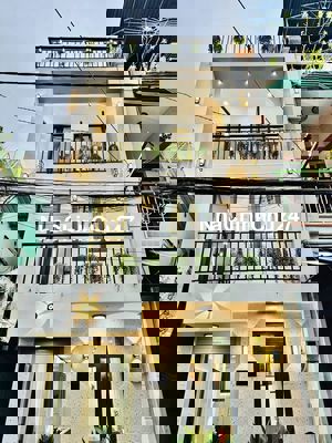 NHÀ ĐẸP HXH 5M- 3 TẦNG  LÊ VĂN DUYỆT GIÁP Q1