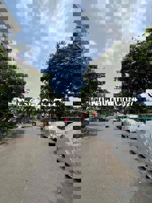 Hiếm - Bán đất 80m2, 5x16m hẻm xe hơi Quốc lộ 13 nhỉnh 5 tỷ