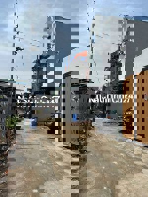 Bán lô đất gần siêu thị BigC Go Đông Hoà Dĩ An, Đường xe hơi