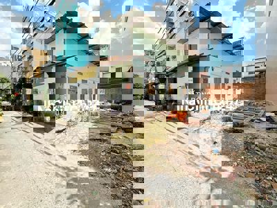 Đất thổ cư 4.5x15 hẻm xe hơi cách Lê Thị Riêng 100m