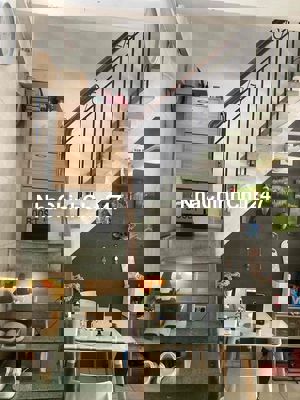 nhà chính chủ hẻm xe hơi quận 3