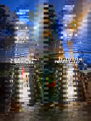 Nhà bán vào ở ngay !!! (Không quản cáo )