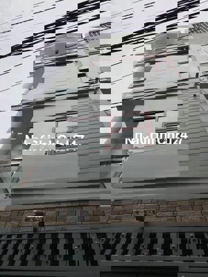 Nhà đẹp hẻm 212A Nguyễn Trãi - Quận 1 - 3 lầu