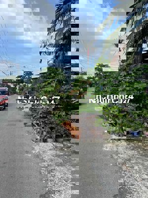 Ngay sau Uỷ ban xã Thái Mỹ, 1sẹt Tỉnh Lộ 7 vào 200m tới đất. giá 2tỷ9