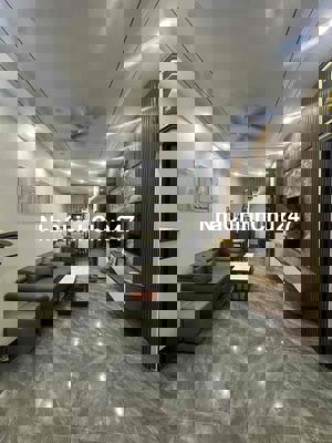 Nhà Đẹp Mới Phố Thạch Bàn 5 Tầng Full Nội Thất Sân Riêng Thoáng Mát