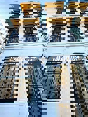 Nhà đẹp 3 tầng 3 mê. 4pn. Full nội thất. K Lê Đình Lý