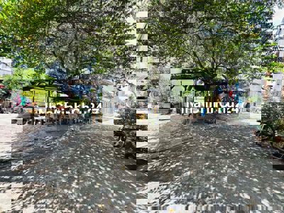 cìn một lô *** 3tỷ-55m2- Hẻm xe hơi- ngay chợ đầu mối