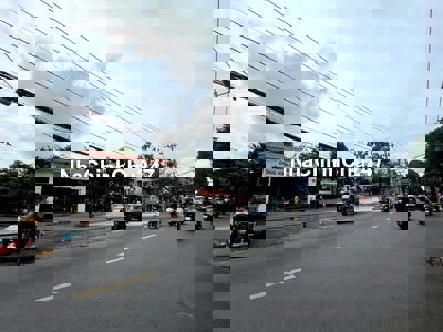 CHDV 84m2, 4 tầng, dòng tiền 360tr/năm - HXH - Gần công viên Làng Hoa