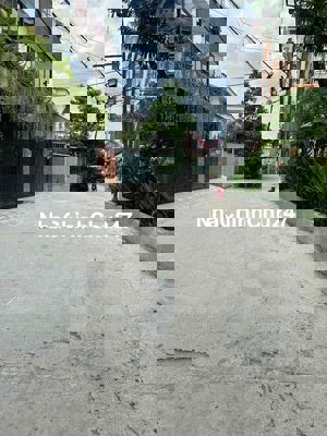 Bán đất thổ cư Thạnh Xuân Dt 4x22m Đường xe tải