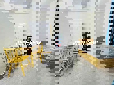 CHÍNH CHỦ 1PN TÁCH BẾP SẴN NỘI THẤT KHÁCH VÀO Ở NGAY PHAN HUY ÍCH