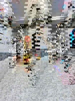 BÁN NHÀ ĐẸP 02 TẤM BTCT - KHU DÂN CƯ