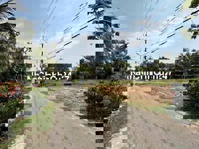 Bán đất full thổ cư - mặt tiền diện tích lớn