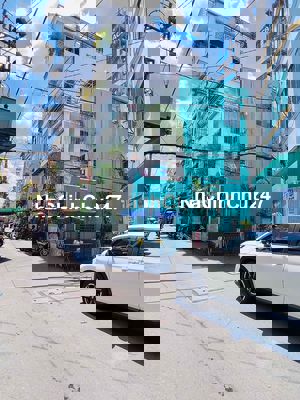 Nhà mới đẹp 4 tầng Nguyễn Thiện Thuật Q3. 🌹1%