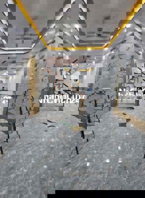 Chính Chủ Bán Nhà SC Lầu Trệt Đông Hoà