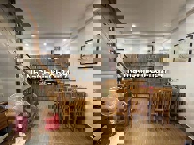 CĂN HỘ CC 20/16 VÕ VĂN KIỆT, NGUYỄN THÁI BÌNH, Q1