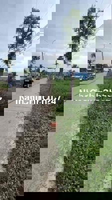 Bán 223m2 đất thổ cư mặt tiền đường 9m xe tai dt 8,3x27 tại Cần giuộc