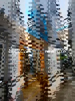 Sáng sớm chủ điện bán căn này