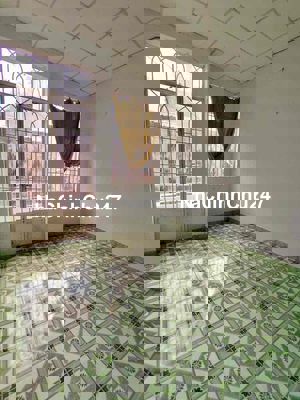 NHÀ 2 LẦU TRƯỜNG CHINH TÂN PHÚ GẦN SIÊU THỊ ( 3,6m x 11m )