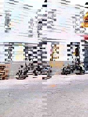 Bán nhà khu dân cư hẻm xe hơi đường tôn thất thuyết