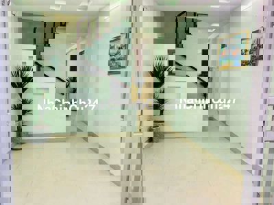 Chính chủ bán nhà hẻm an ninh đường Hoà Hưng p13, quận 10