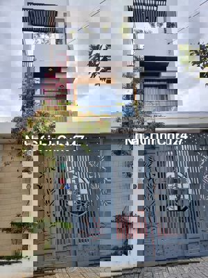 C/chủ Đ/cư bán nhà Cao cấp 3Tầng 220m2 MT kiểu Biệt thự mini Lakeside