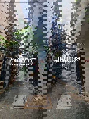 Nhà Nát - cạnh CC Bàu Cát 2 - 55m2 -Xe hơi Đỗ cửa -20m ra đường xe tải