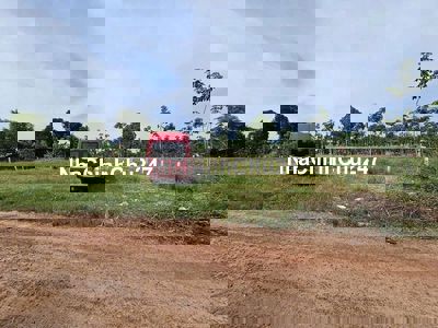 Bán gấp lô đất Trảng Bàng Tây Ninh. 100m2 giá 480tr Đường xe hơi SHR