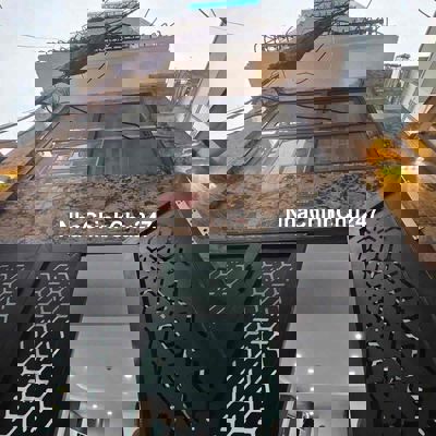 Bán nhà Trường Chinh Đống Đa 30m 6 tầng giá 8.6 tỷ