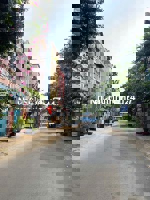 Nhỉnh 7 Tỷ, Có Nhà Ngay Trung Tâm Thủ Đức - Khu Dân Cư - Đường Xe Tăng