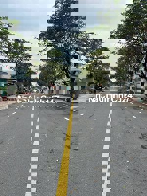 CHÍNH CHỦ GỞI BÁN LÔ ĐẤT ĐỘC NHẤT VÔ NHỊ QL1K CHÂU THỚI. DT 100M.