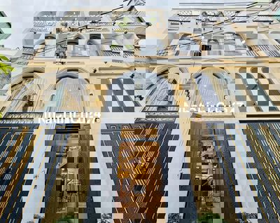 CHÍNH CHỦ BÁN NHÀ 23/PHẠM VĂN CHIÊU MỚI XÂY 3LẦU MỚI ĐẸP FULL NỘI THẤT