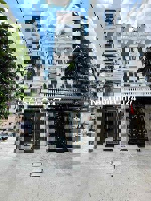 CẦN BÁN GẤP LÔ ĐẤT  Hẻm xe 🚗 hơi đường Nguyễn Suý  DT 4m x 16m vị trí