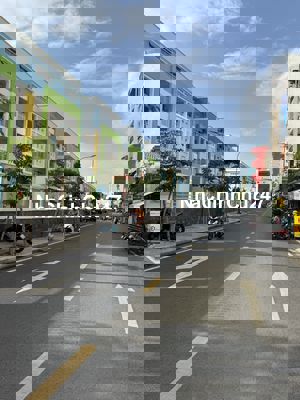 HIẾM QUẬN TÂN BÌNH - HẺM XE HƠI THÔNG - KẾ BÊN CƯ XÁ BẮC HẢI - 5 TẦNG.