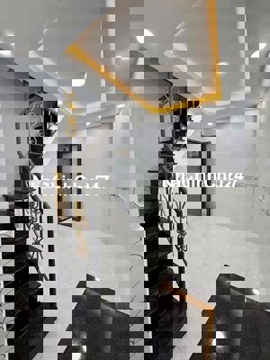 Mình chính chủ cần bán căn nhà hẻm một tám đường lê Văn Lương