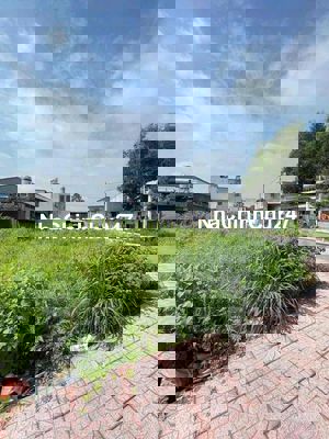 ĐẤT CÁCH BIÊN HÒA CHỈ 5P ĐI XE -  TRONG KHU DÂN CƯ HIỆN HỮU CHỈ 400TR