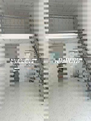 Tôi là chính chủ cần bán nhà hẻm Đặng Thúc Vịnhmới xây có gác 3,5 x 8