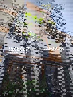 CĂN HỘ 1 PHÒNG NGỦ CÓ BAN CÔNG NGAY CHUNG CƯ IPERIAL PLACE GẦN BẾN XE