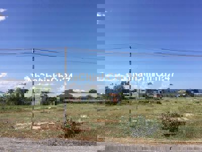 Đất cách Quốc lộ 1 A 50M, Vị trí gần biển 1500m, gần khu dân cư.